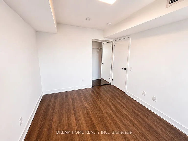 609 Sherbourne St #806 — Photo 7
