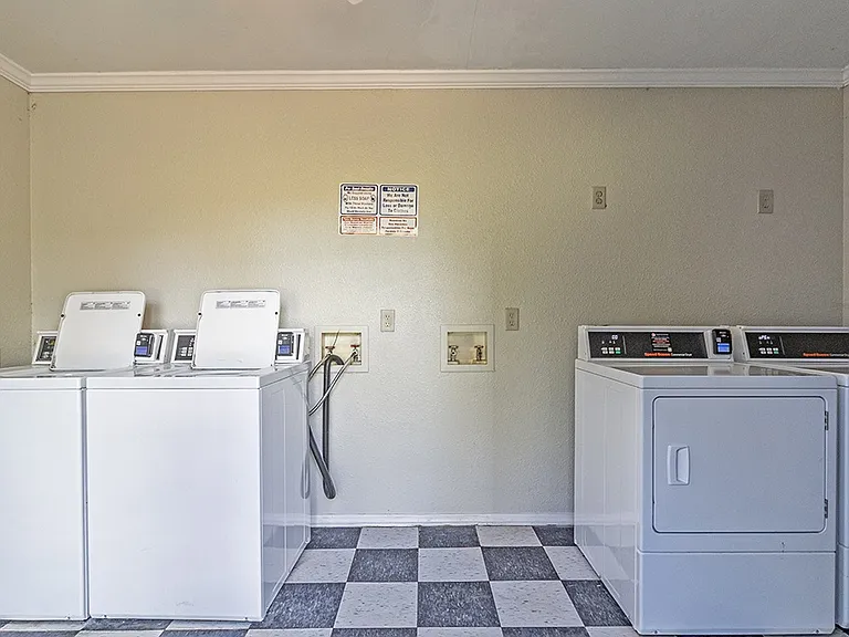 The Element at 4411 — Photo 2