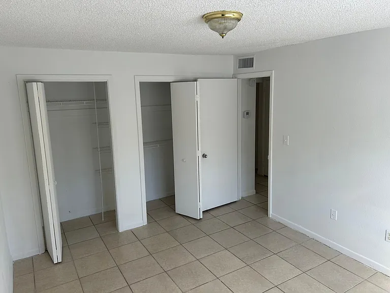 7025 Hibiscus Ave S #1 — Photo 11
