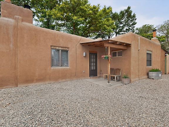 2nd image of 612 Gomez Rd APT 4
