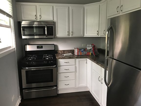 5th image of 914 Clay St