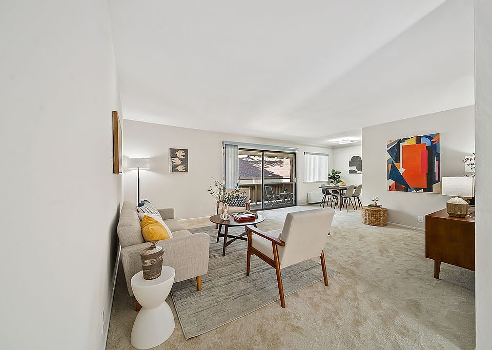 1st image of 3015 Kaiser Dr Unit C