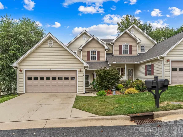 28 Viera Dr, Swannanoa, NC 28778