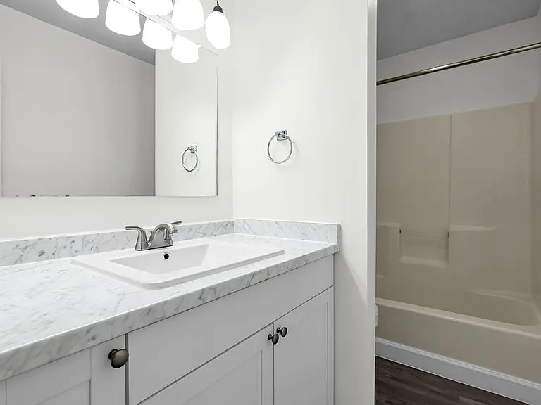 Morgan Glen — Photo 16
