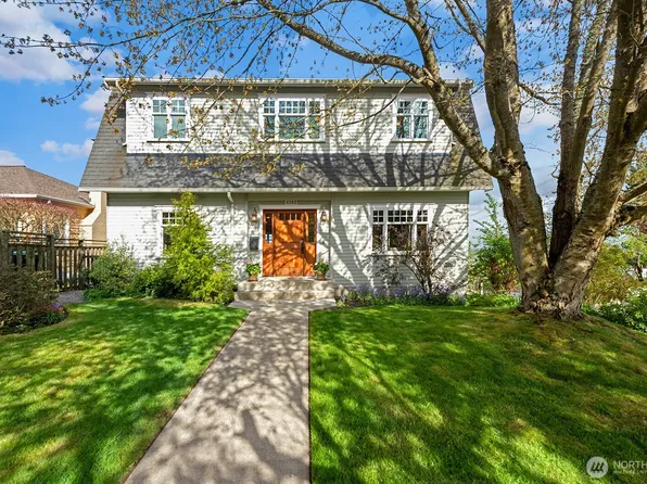 4060 39th Avenue SW, Seattle, WA 98116