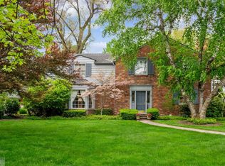 757 Westchester Rd, Grosse Pointe Park, MI 48230