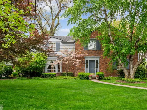 757 Westchester Rd, Grosse Pointe Park, MI 48230