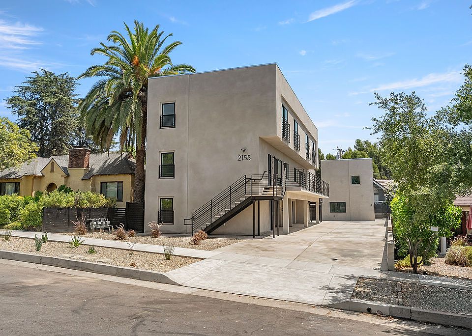 1st image of 2155 Glenada Ave #D