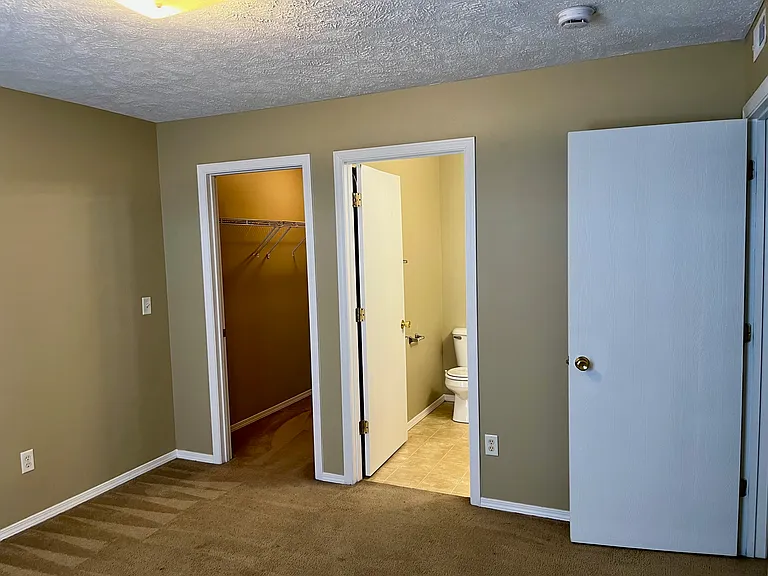 1109 Ekstam Dr #206 — Photo 10