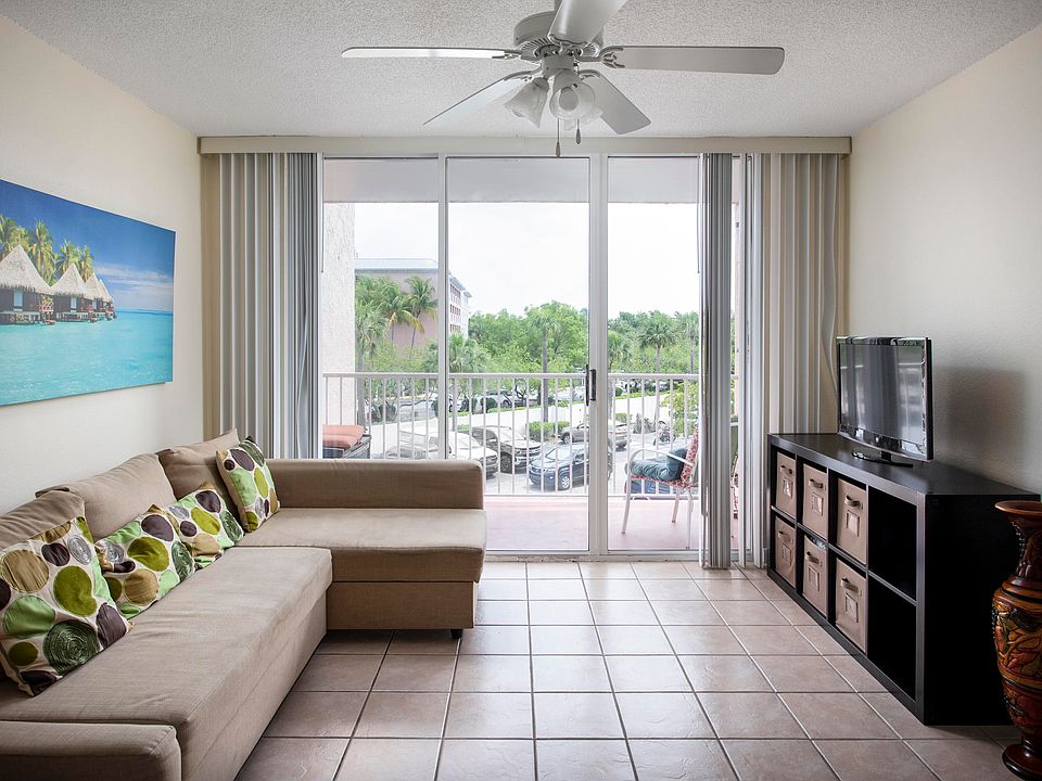 1st image of 3930 S Roosevelt Blvd #W210