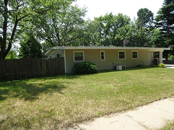 2nd image of 6945 Marcia Ln