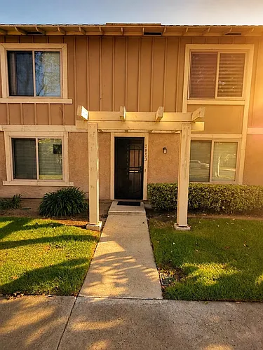 3853 Bixby Dr Photo 1