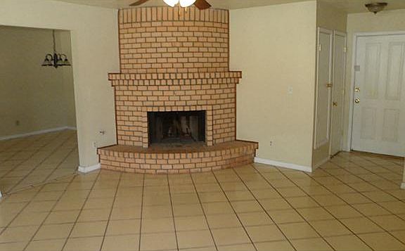 3rd image of 11169 Quintana Dr