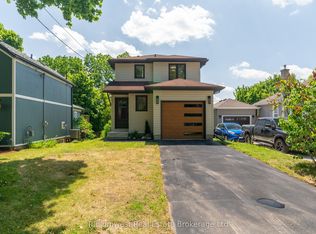 8 Chadwick Ave, Guelph, ON N1H 3E4