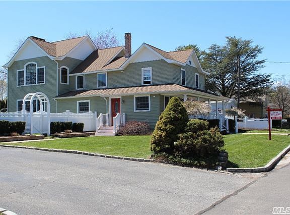 3rd image of 33 Franklin St