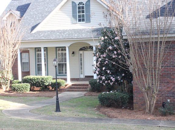 2nd image of 110 Twin Lakes Dr