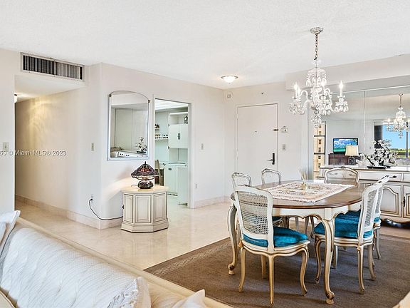 5th image of 600 Biltmore Way APT 819