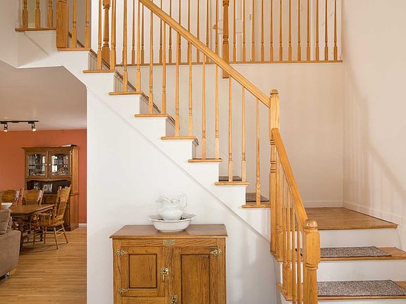 3rd image of 29 Cambridge Ct