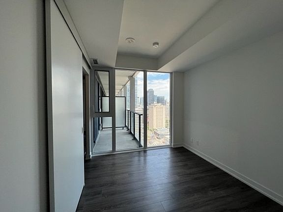 4th image of 20 Edward St #2319