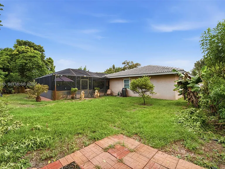 821 Ramblewood Dr — Photo 42