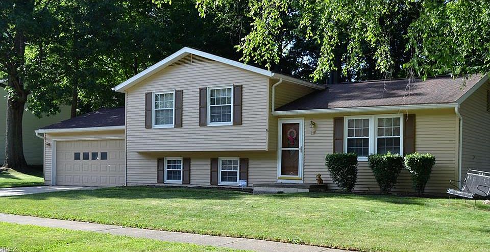 1st image of 240 Oakhurst Dr