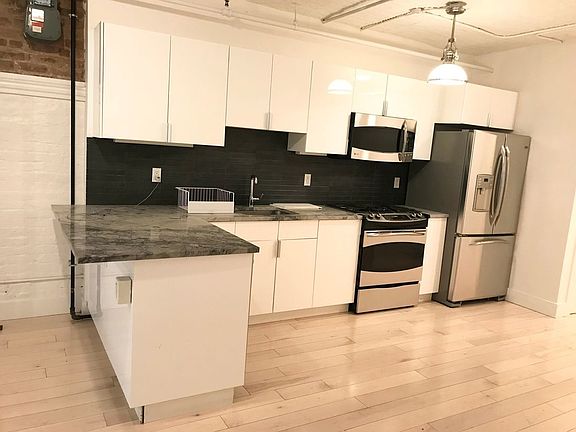 4th image of 17 Bleecker St #W