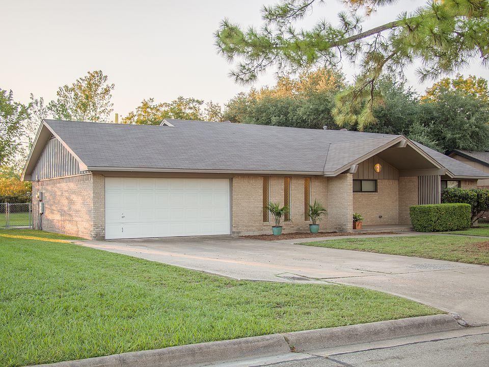 1st image of 624 Turtle Creek Dr
