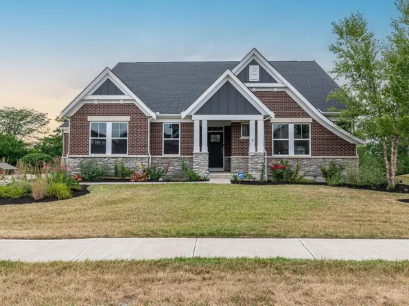 2955 Shakespeare Dr, Middletown, OH 45005