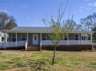 202 Cantrell Ave, Fort Mill, SC 29715