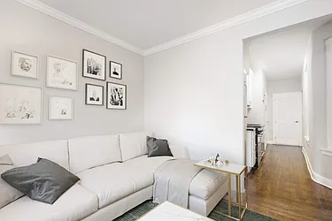 Rented by R New York