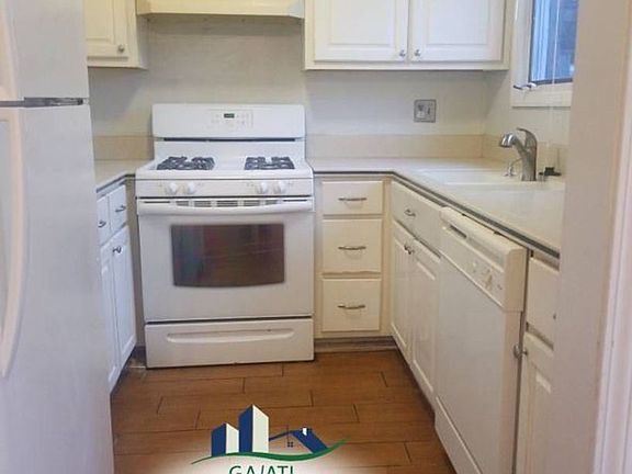 2nd image of 1192 Ashborough Dr SE APT H