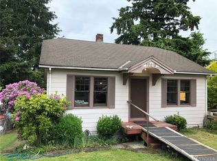 12218 N Park Ave N, Seattle, WA 98133