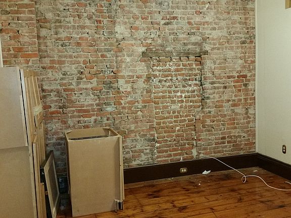 4th image of 97 Ryerson St #1