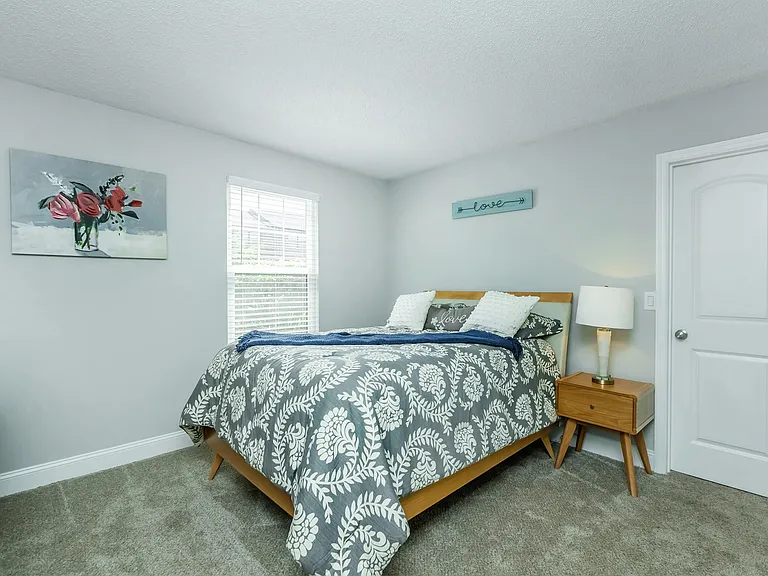 Brighton Valley Apts — Photo 8