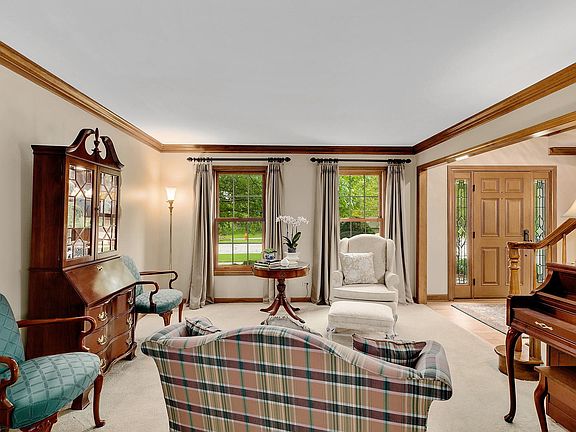 4th image of 2712 Copperfield Dr