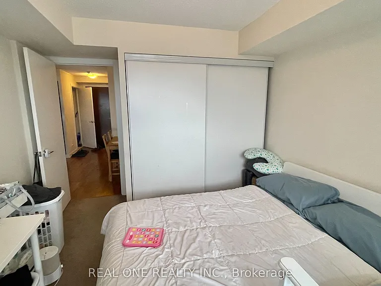 151 Village Green Sq #2509 — Photo 12