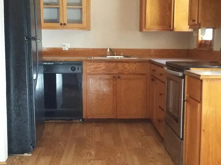 720 Davis St NW — Photo 3