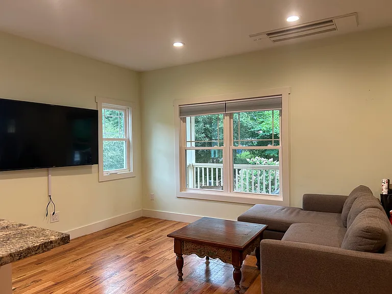 42 Grindstaff Dr — Photo 4
