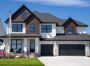 10399 Shadyview Pl N, Maple Grove, MN 55311