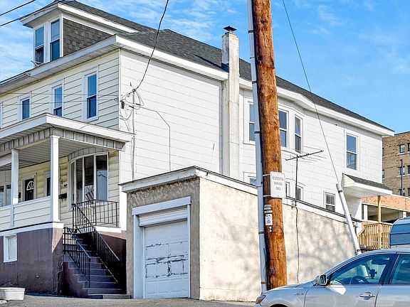 4th image of 8 N Wolfe St
