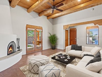 1139 Harrison Rd, Santa Fe, NM, 87507