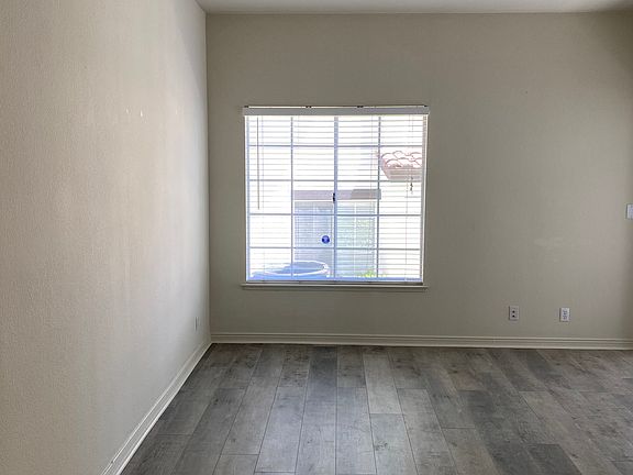 5th image of 5423 Spanish Oak Ln #5