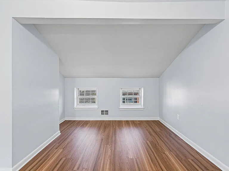 900 Harden Ct — Photo 31