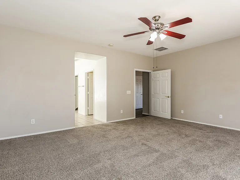 5245 W Bowker St — Photo 10
