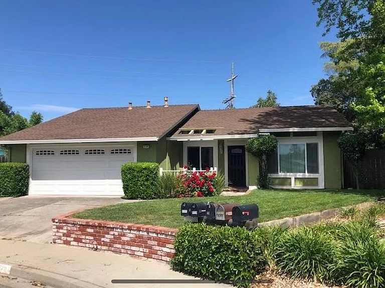 4120 Hazelhurst Ct — Photo 1