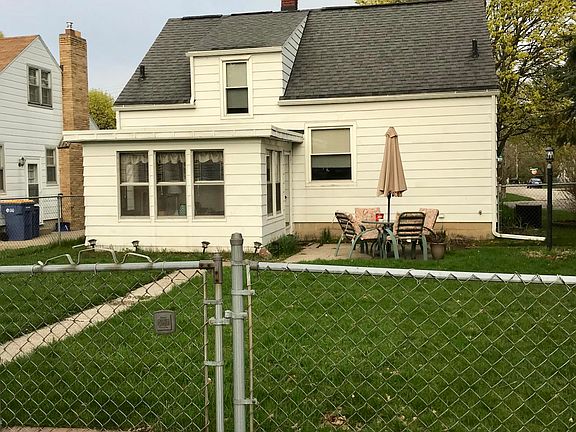 4th image of 1403 Hillcrest Ave NW
