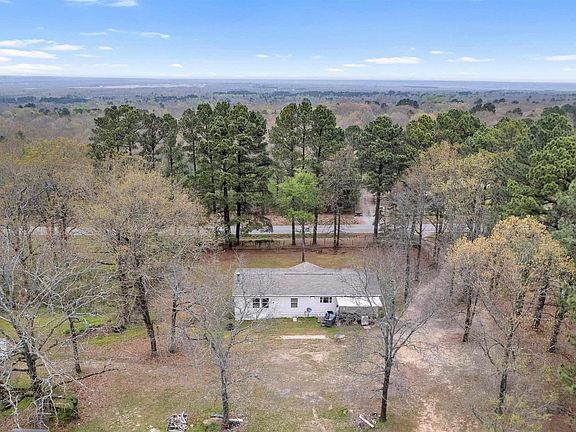 4th image of 443 Foster Chapel Rd