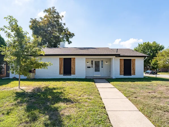 1002 Carriagehouse Ln, Garland, TX 75040