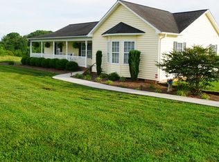 1854 Rosebud Rd, Walnut Cove, NC 27052