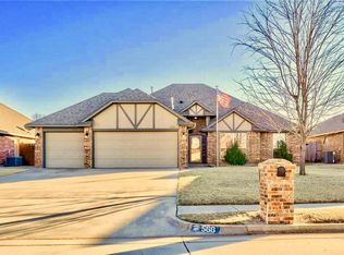 566 W Alamo Court Way, Mustang, OK 73064
